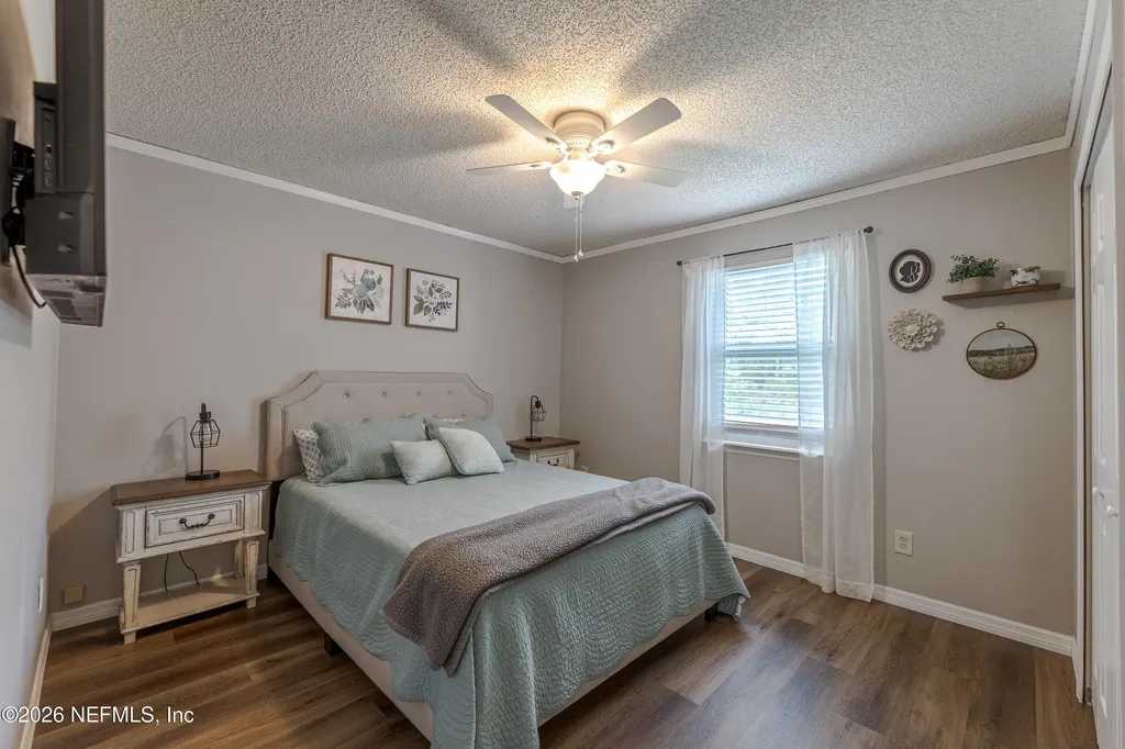 8801 Ivymill Place N Jacksonville FL 32244
