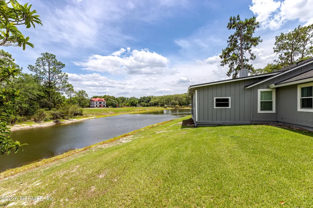 8801 Ivymill Place N Jacksonville FL 32244