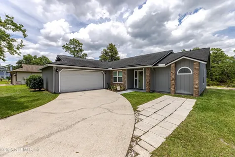 8801 Ivymill Place N Jacksonville FL 32244