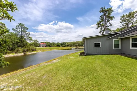 8801 Ivymill Place N Jacksonville FL 32244