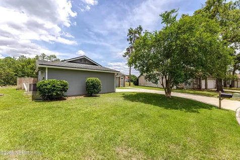 8801 Ivymill Place N Jacksonville FL 32244