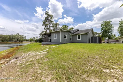 8801 Ivymill Place N Jacksonville FL 32244