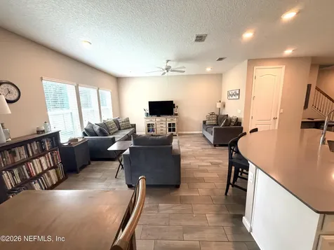 2689 Fawn Point Drive Jacksonville FL 32225