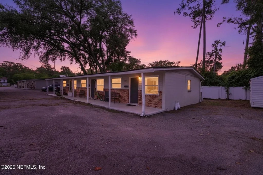 3264 St Augustine Road Jacksonville FL 32207