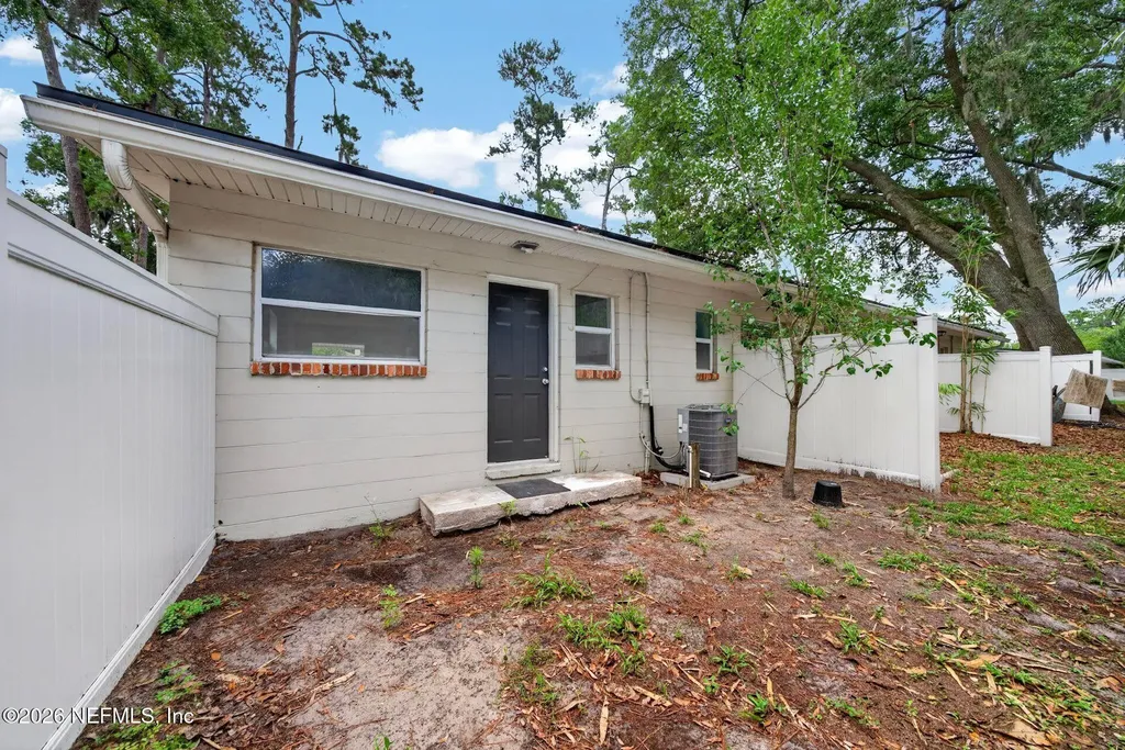 3264 St Augustine Road Jacksonville FL 32207