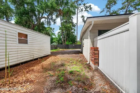 3264 St Augustine Road Jacksonville FL 32207