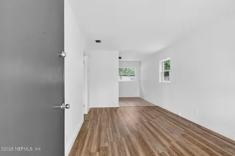 3264 St Augustine Road Jacksonville FL 32207