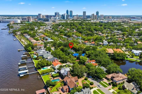 1841 River Road Jacksonville FL 32207