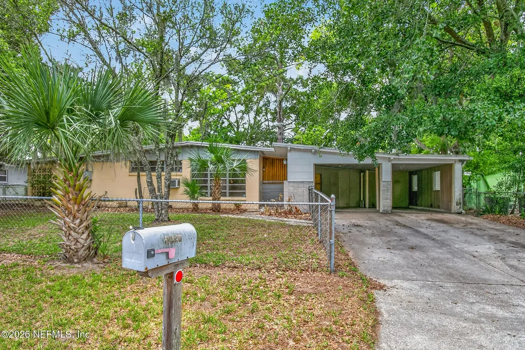 1640 Chateau Drive Jacksonville FL 32221
