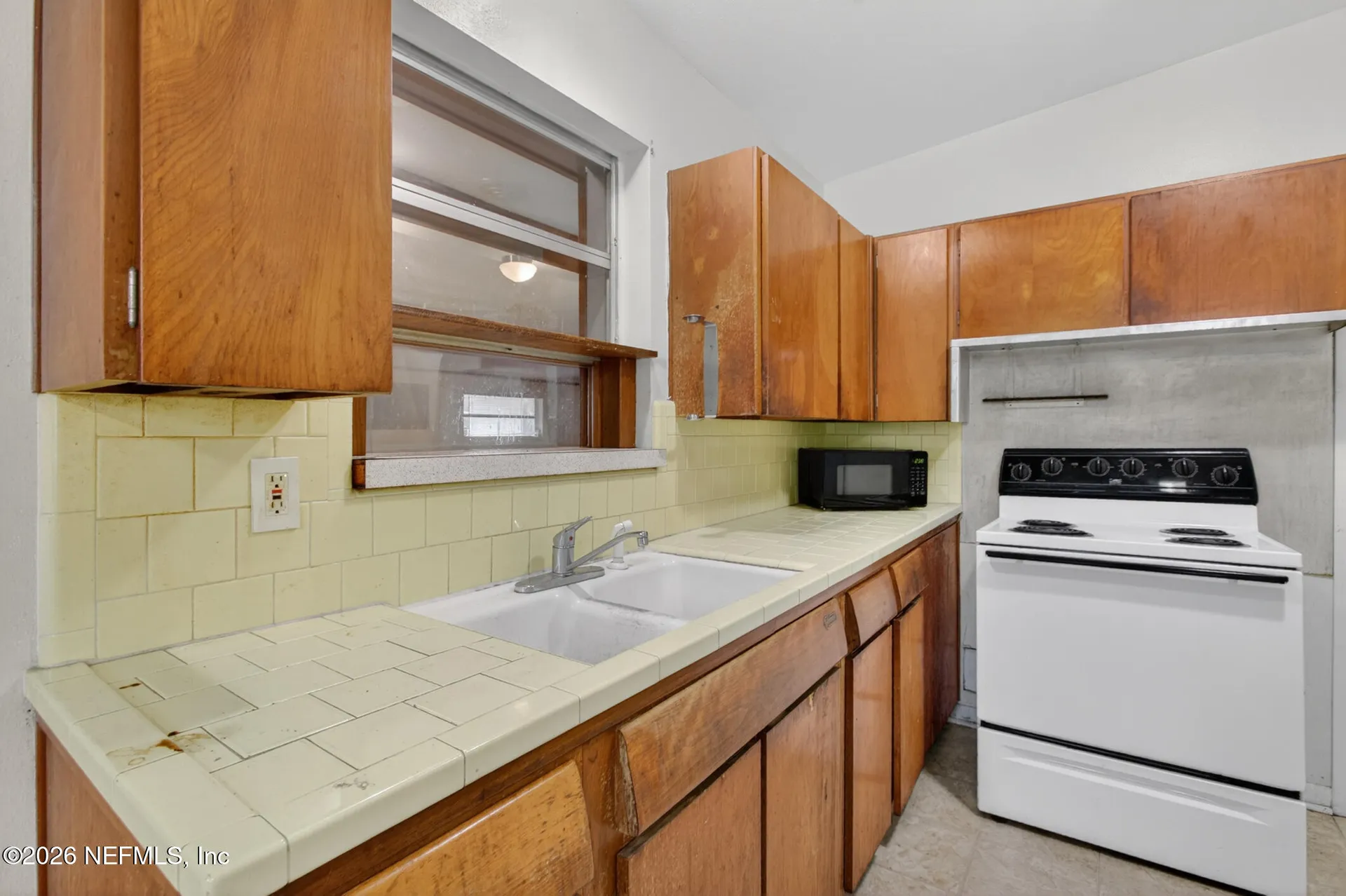 1640 Chateau Drive Jacksonville FL 32221
