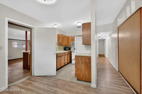1640 Chateau Drive Jacksonville FL 32221