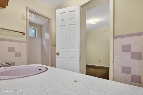 1640 Chateau Drive Jacksonville FL 32221