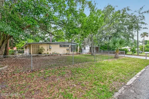 1640 Chateau Drive Jacksonville FL 32221