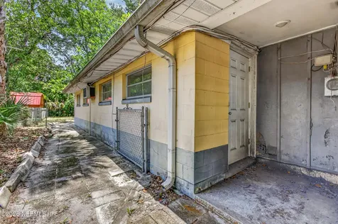 1640 Chateau Drive Jacksonville FL 32221