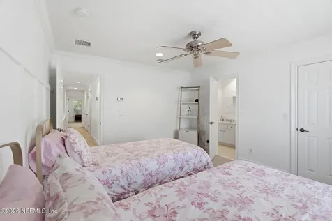 329 N Sea Lake Lane Ponte Vedra Beach FL 32082
