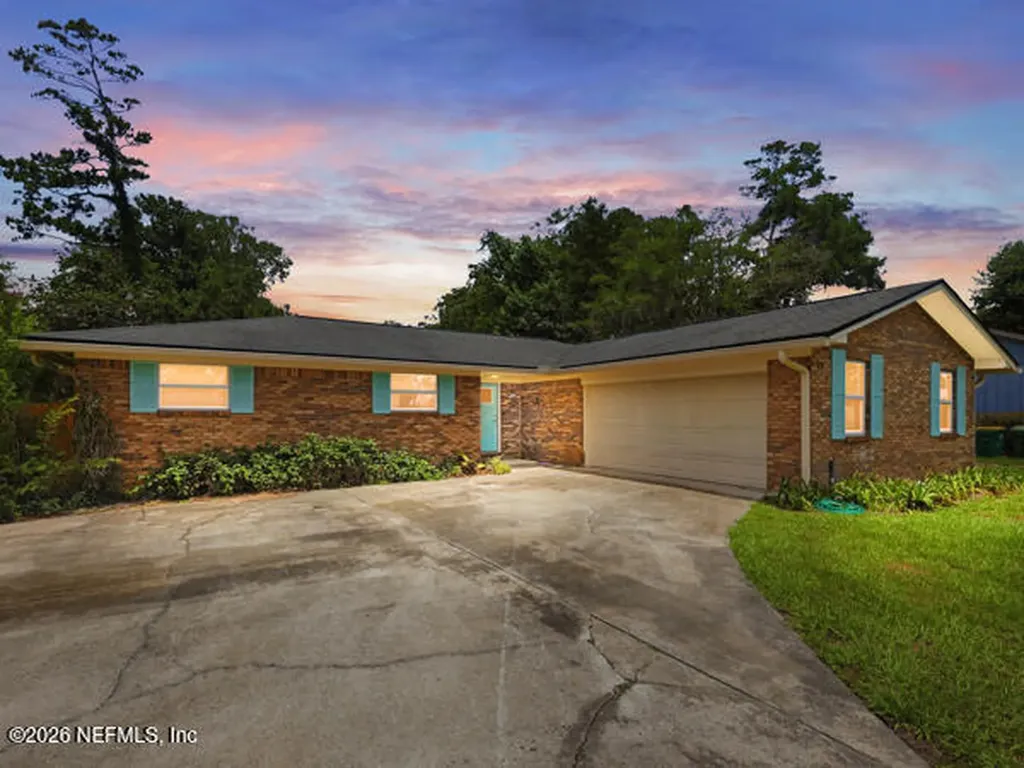 17 Oaks Drive Jacksonville Beach FL 32250