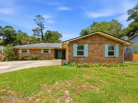 17 Oaks Drive Jacksonville Beach FL 32250