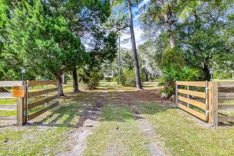 751 N Highway 17 Palatka FL 32177