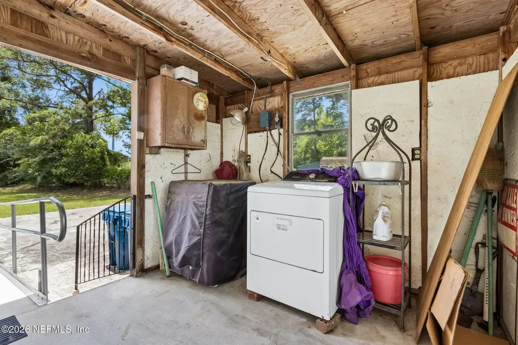 1826 Faye Road Jacksonville FL 32218