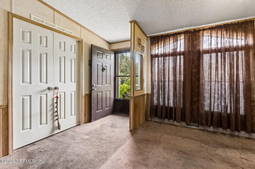 1826 Faye Road Jacksonville FL 32218