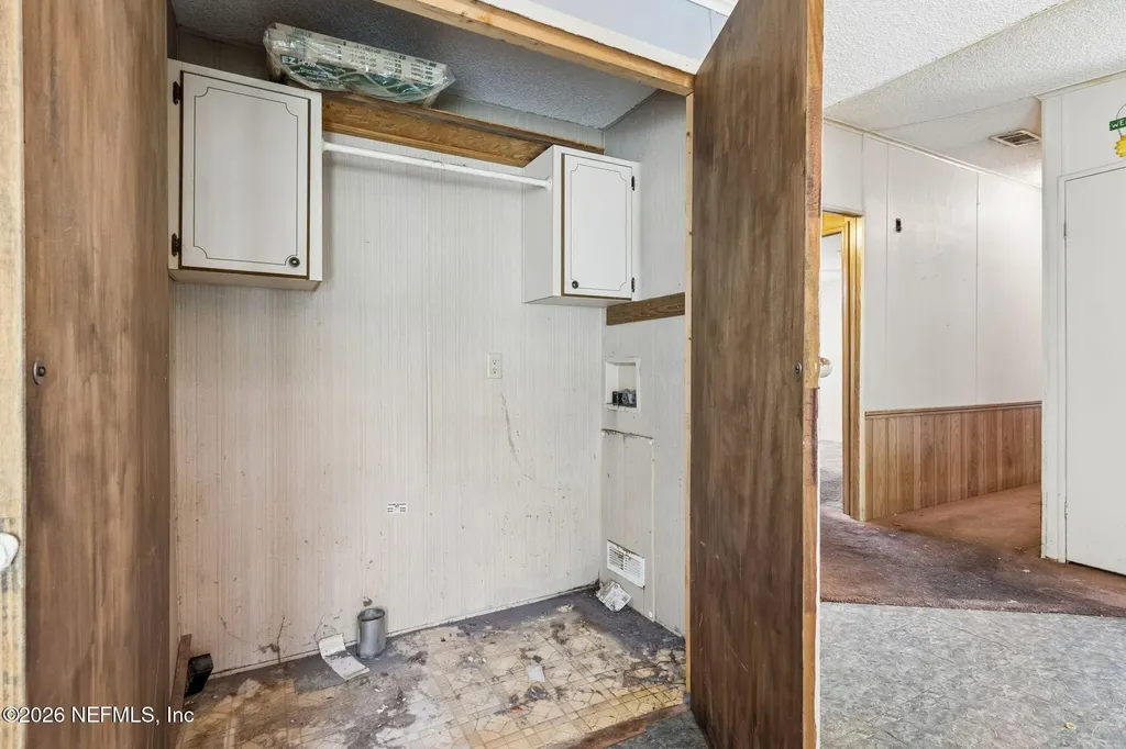 1826 Faye Road Jacksonville FL 32218