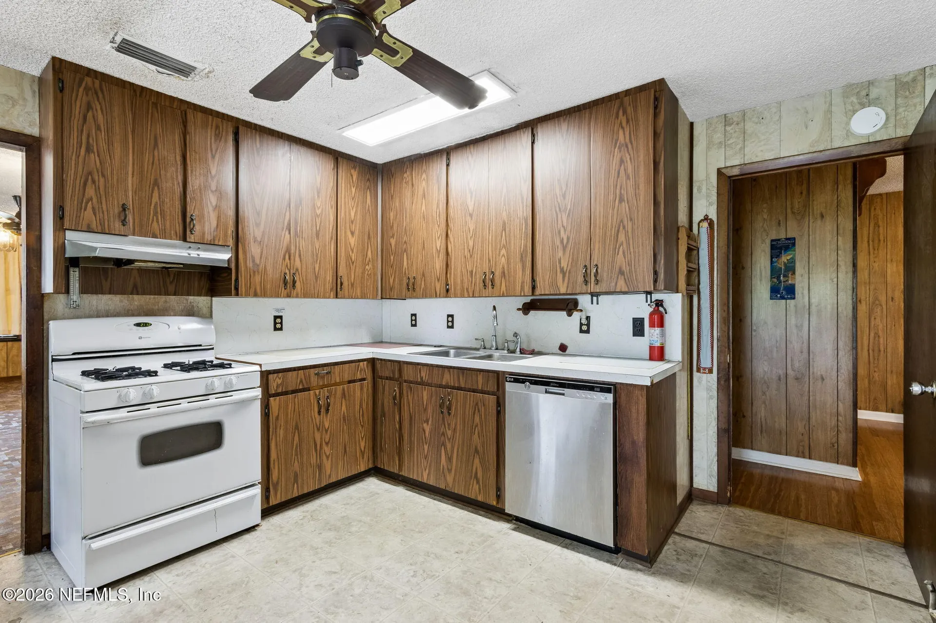 1826 Faye Road Jacksonville FL 32218