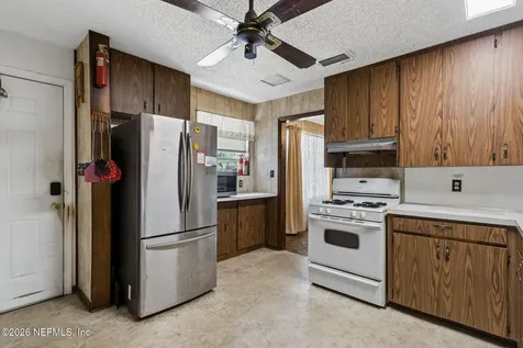 1826 Faye Road Jacksonville FL 32218
