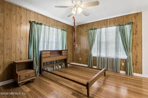 1826 Faye Road Jacksonville FL 32218