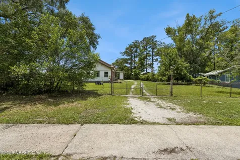 1826 Faye Road Jacksonville FL 32218