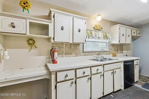 1826 Faye Road Jacksonville FL 32218