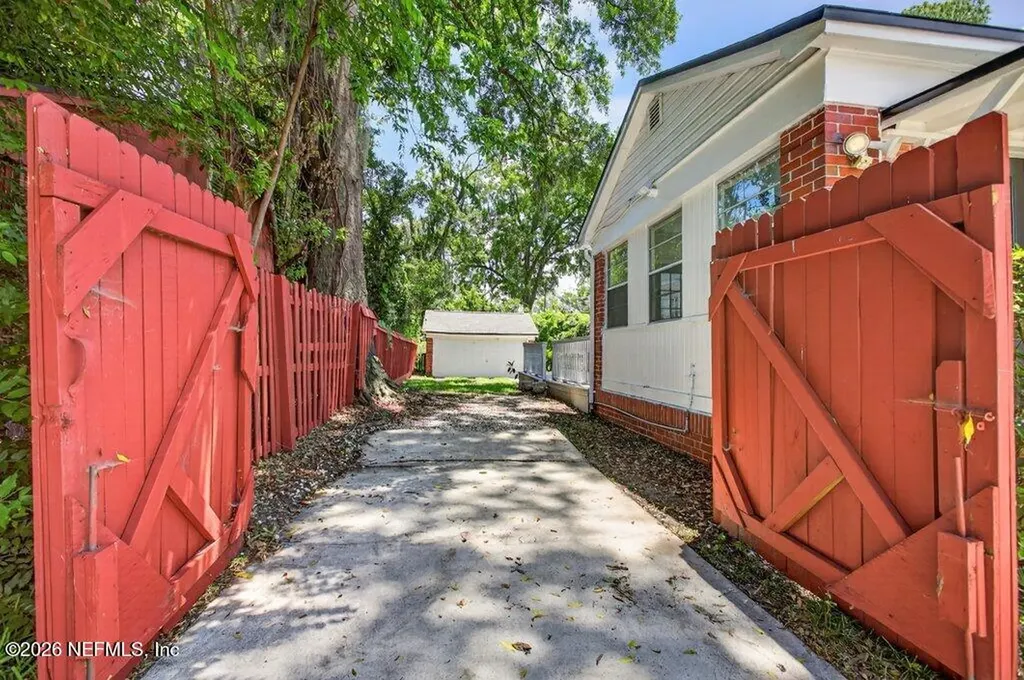 4818 Attleboro Street Jacksonville FL 32205