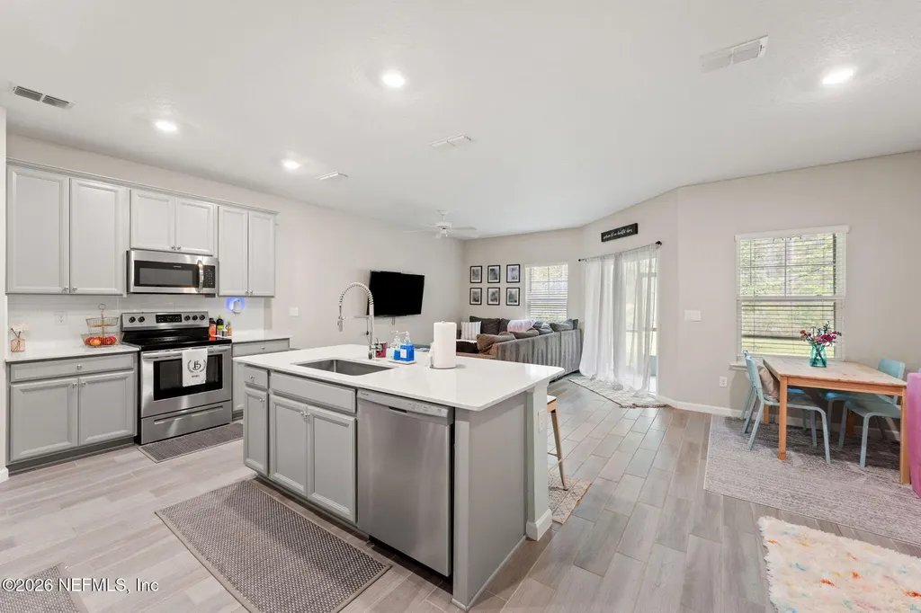 10364 Benson Lake Drive Jacksonville FL 32222