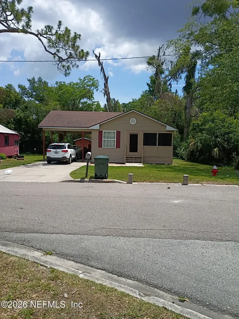 402 Lemon Street Green Cove Springs FL 32043