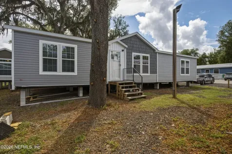 10540 Gregory Avenue Hastings FL 32145