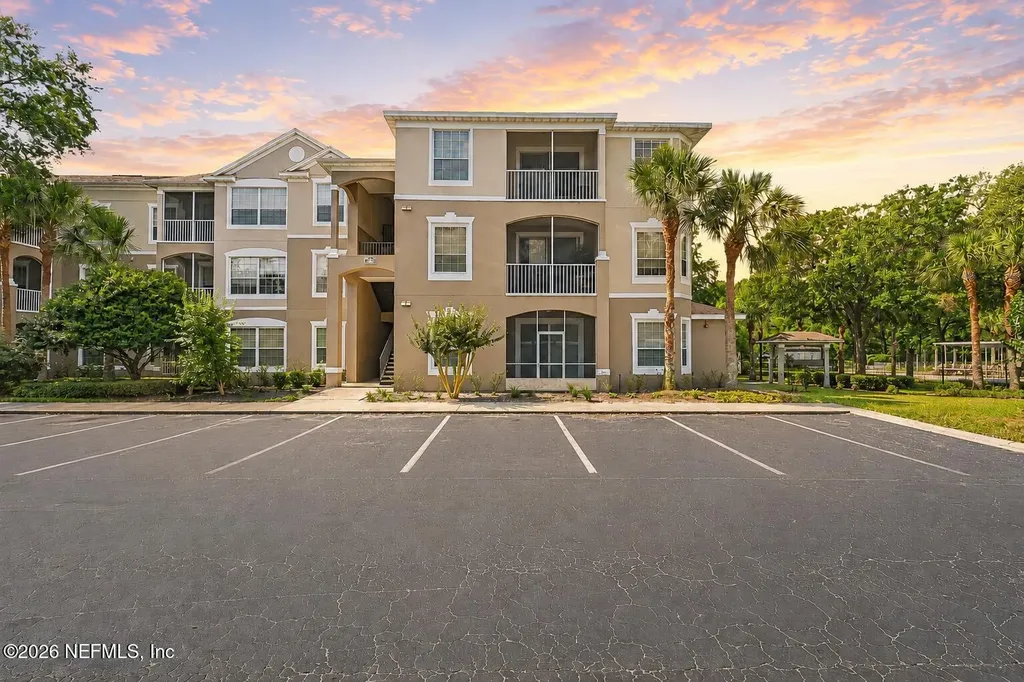 10550 Baymeadows Road Jacksonville FL 32256