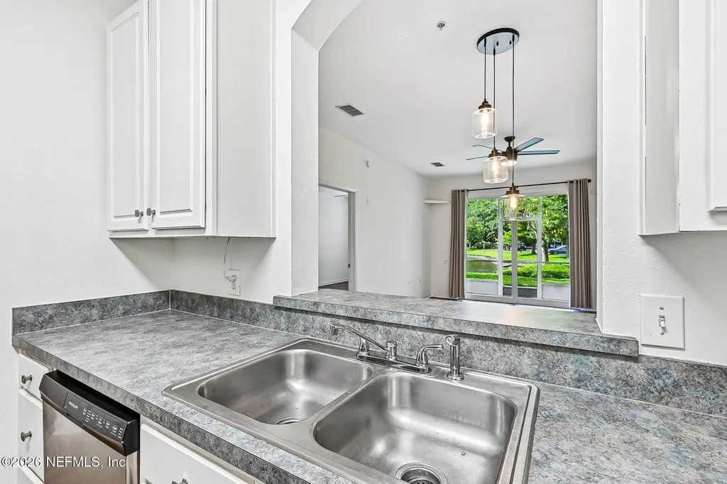 10550 Baymeadows Road Jacksonville FL 32256