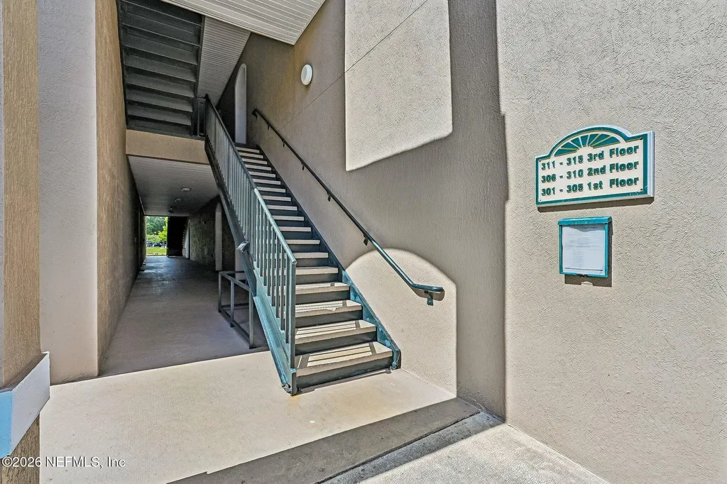 10550 Baymeadows Road Jacksonville FL 32256