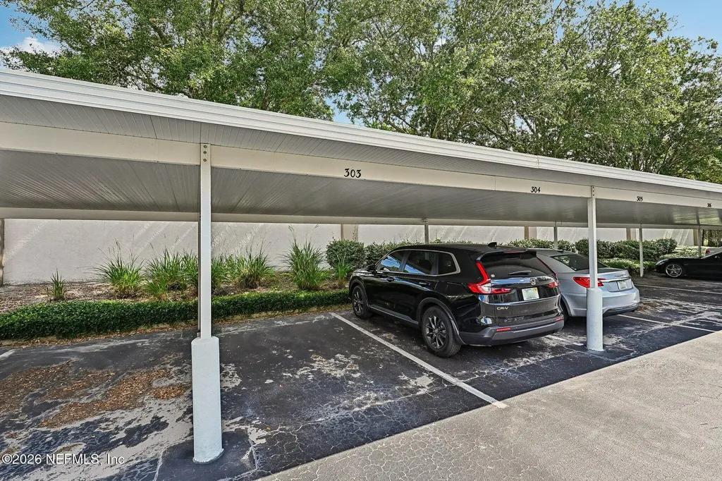 10550 Baymeadows Road Jacksonville FL 32256