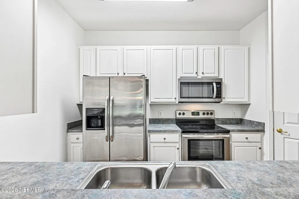 10550 Baymeadows Road Jacksonville FL 32256