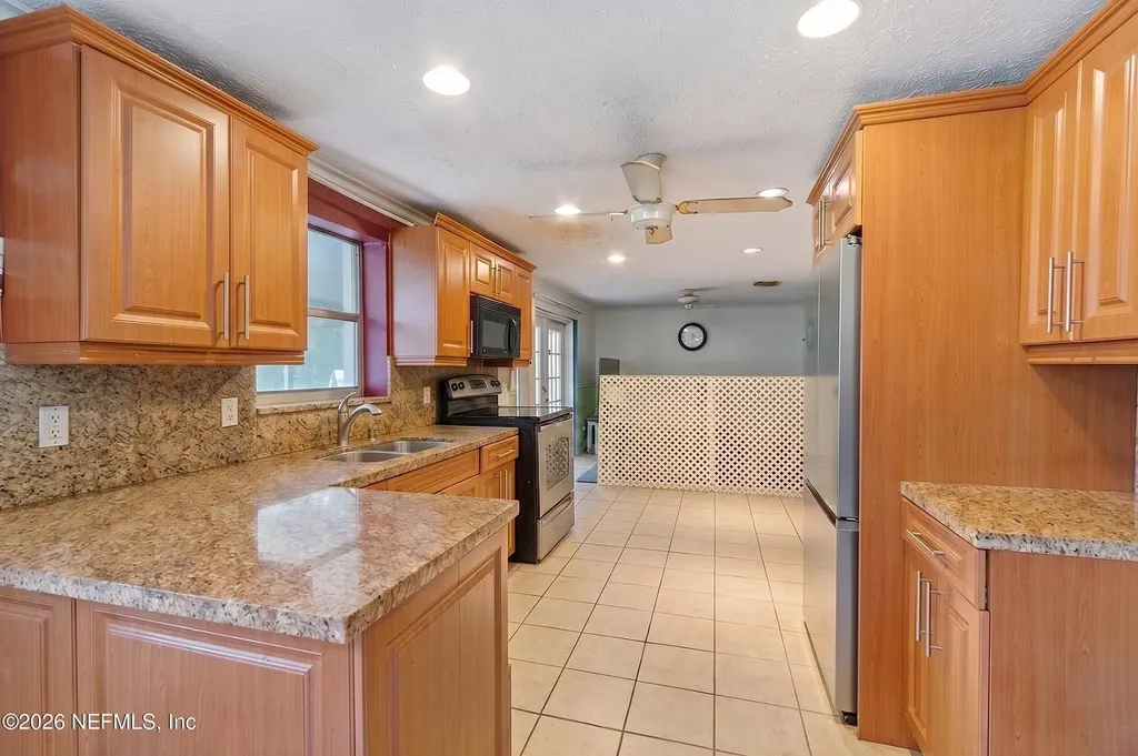 4250 Huntington Forest Jacksonville FL 32257