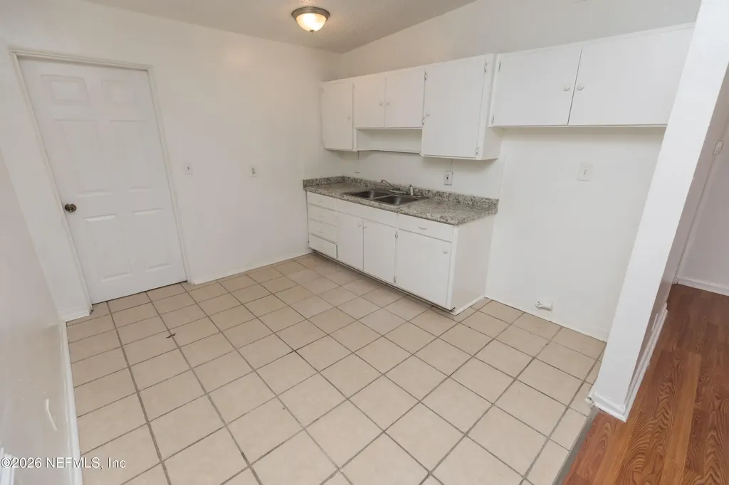5601 Pansy Lane Jacksonville FL 32209