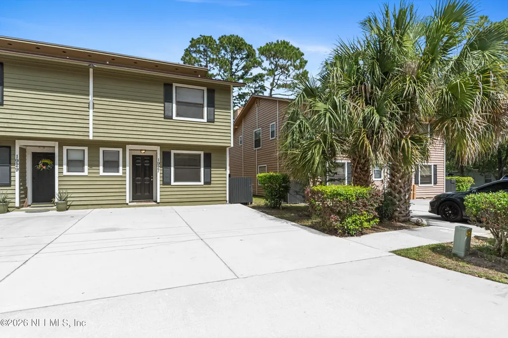1927 Main Street Atlantic Beach FL 32233