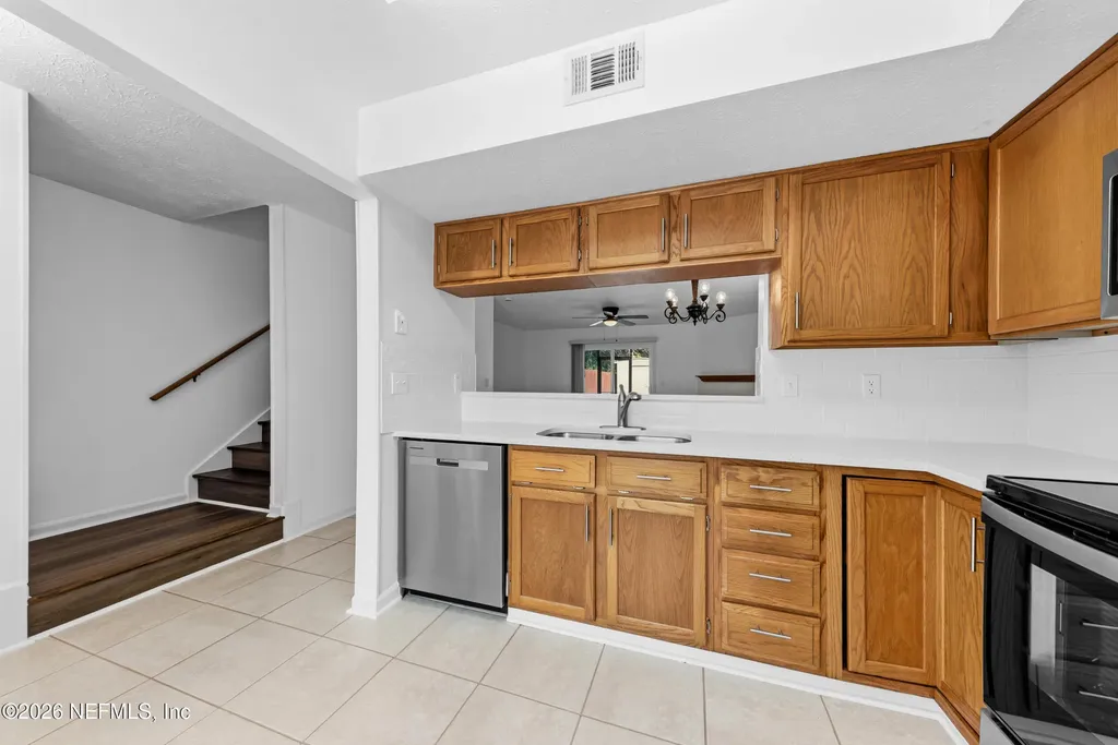 1927 Main Street Atlantic Beach FL 32233
