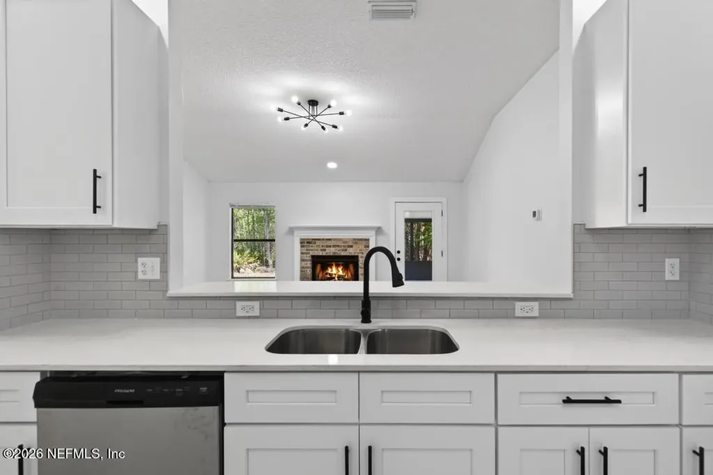 7850 Fox Gate Court Jacksonville FL 32244