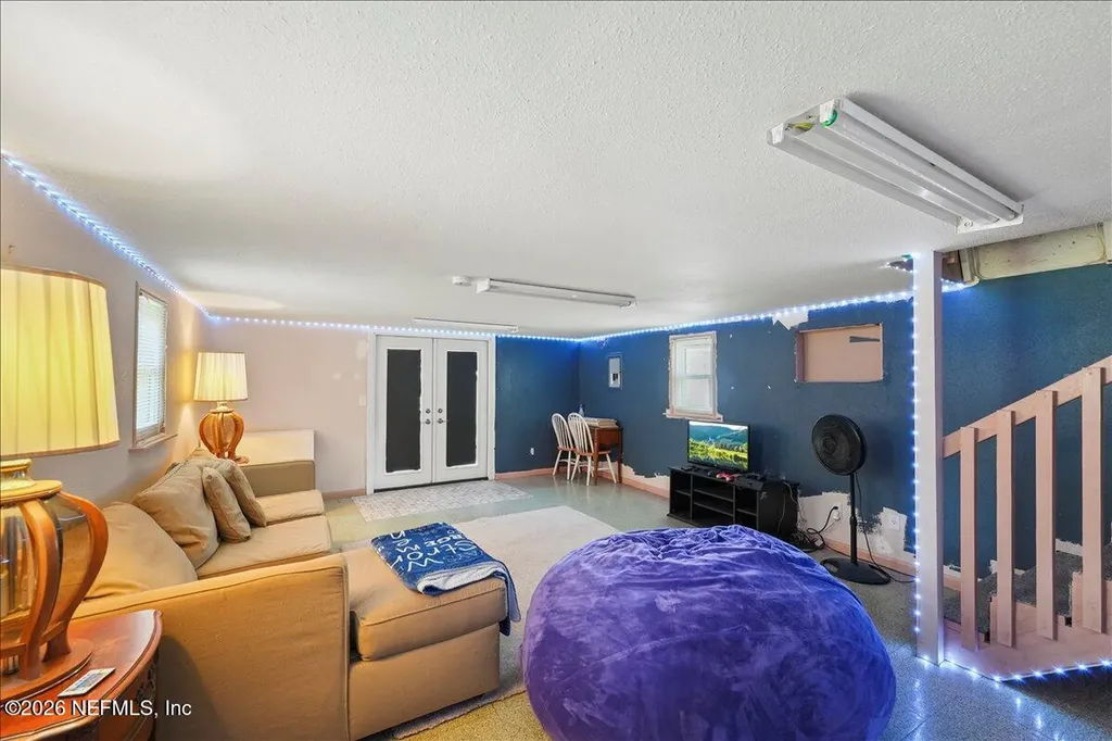 7959 Praver Drive E Jacksonville FL 32217