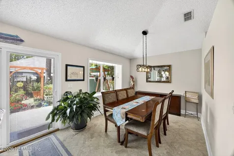 293 Maplewood Drive St. Johns FL 32259
