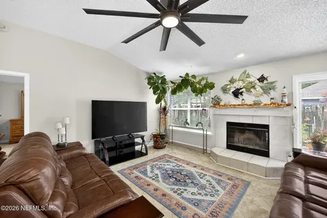 293 Maplewood Drive St. Johns FL 32259