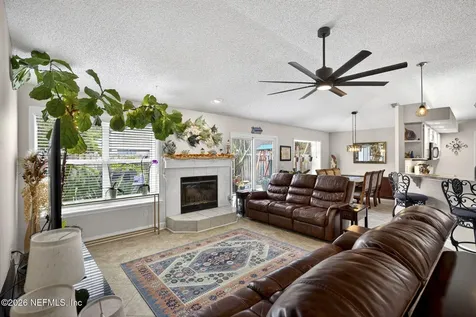 293 Maplewood Drive St. Johns FL 32259