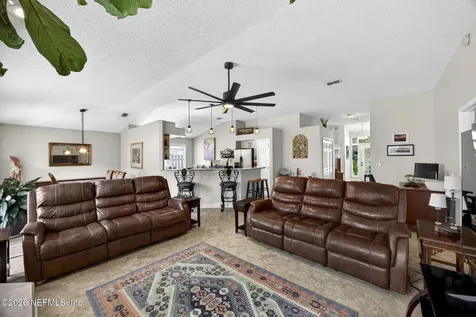 293 Maplewood Drive St. Johns FL 32259