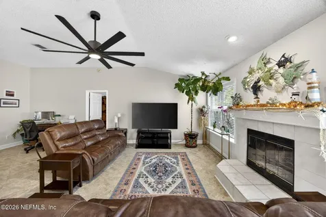 293 Maplewood Drive St. Johns FL 32259